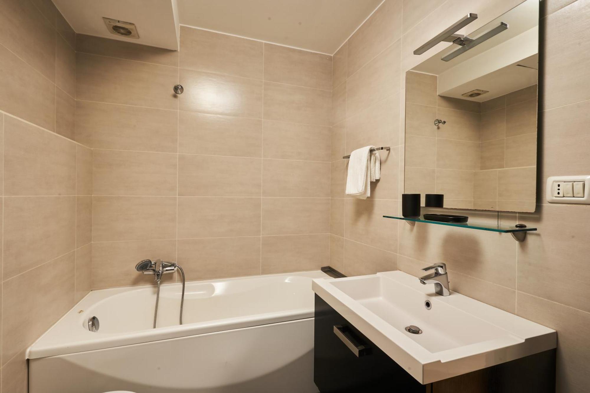Gallery Suite The Turin Center Apartment 5 Floor, Free Garage, Big Terrace Eksteriør billede